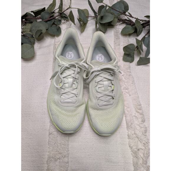 Lululemon Chargefeel 2 Low Workout Shoe in Kohlrabi Green - Picture 1 of 6